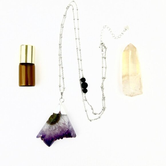 Real Amethyst and Sterling Silver Crystal Essential Oil Diffuser Necklace (NEW!) - Picture 5 of 7